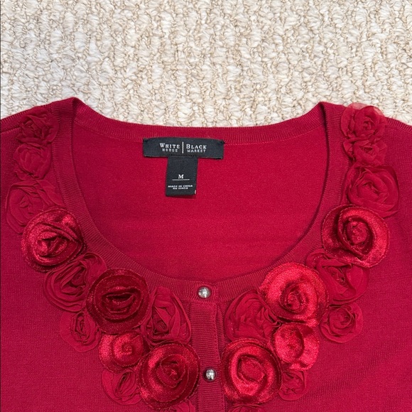 White House Black Market Red Floral Cardigan - Picture 2 of 2